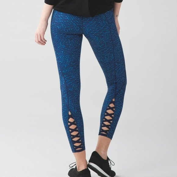 Lululemon Pure Practice 7/8 Leggings - Picture 2 of 12